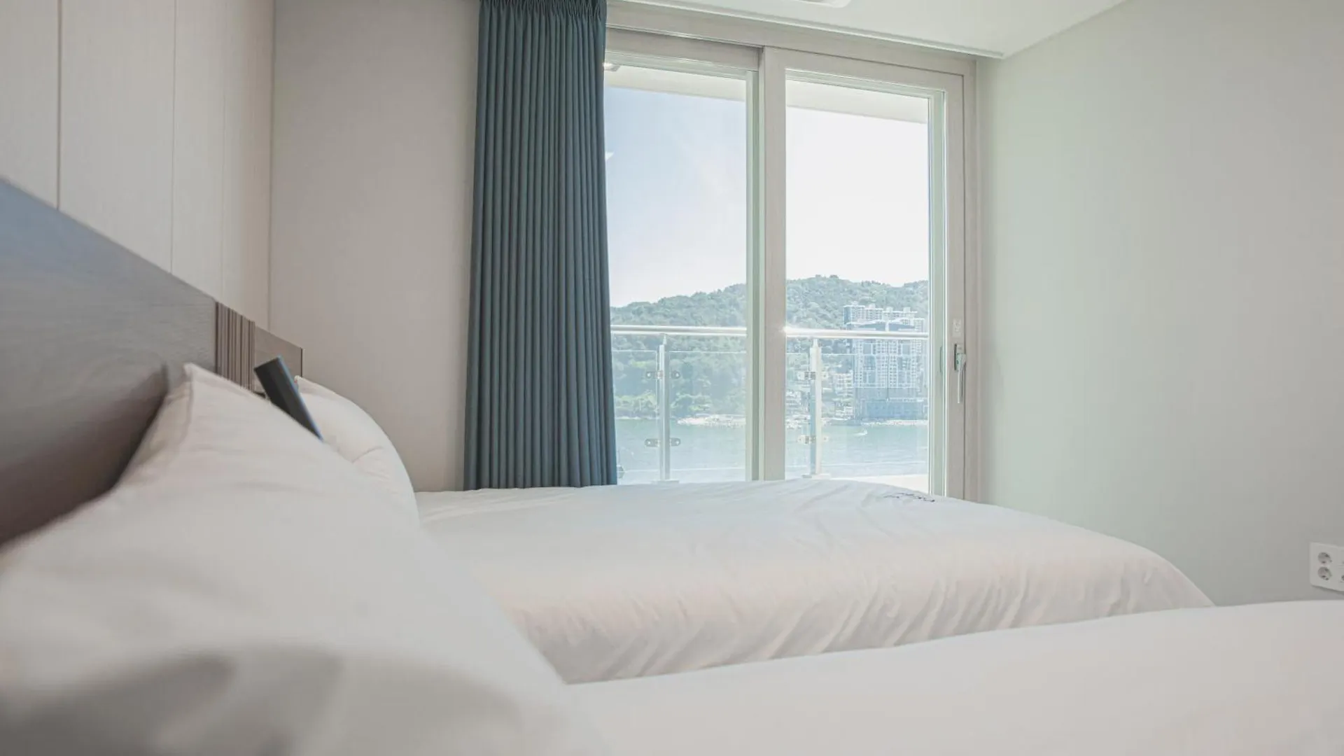 Ocean Sky Osila Songdo Apartment Busan